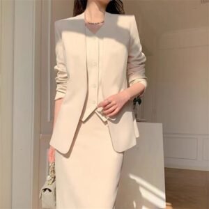 relaxed-fit-casual-office-wear-elegant-two-piece-suit-for-women