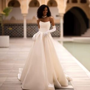 main-wedding-dress-for-destination-bridal-photography-outdoor-wedding-gown