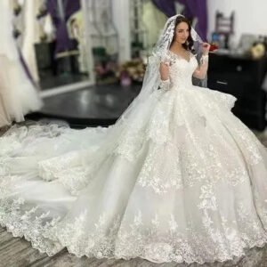 bridal-off-shoulder-fashion-lace-wedding-dress-trailing